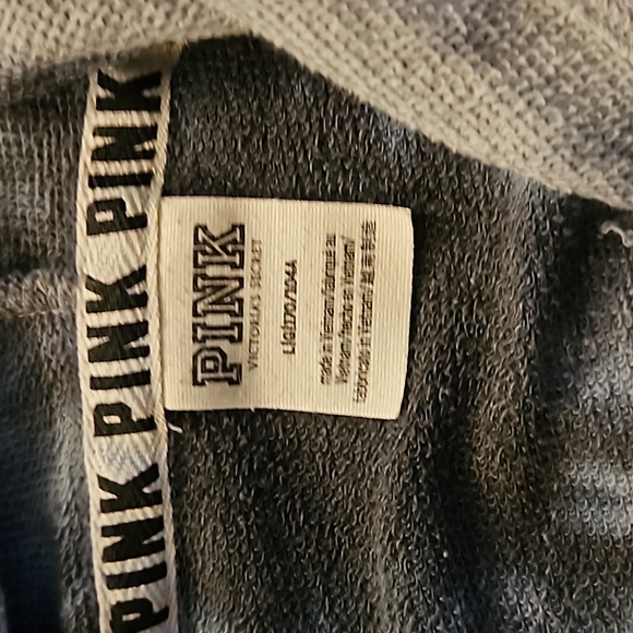 Pink hoodie - Picture 2 of 4